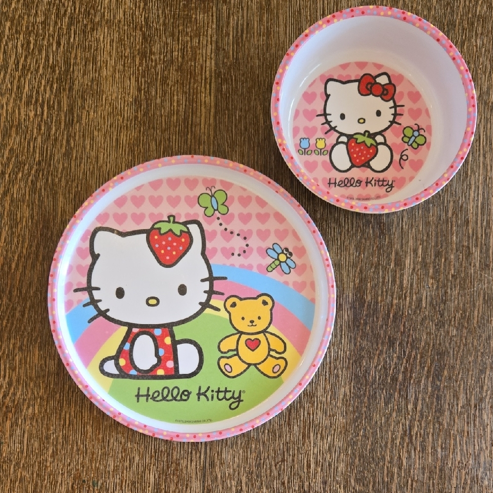 Hello Kitty Melamine Plate And Bowl Set by Zak Designs